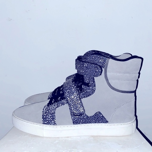 Android Homme Vtg Early 2010s rare 1/1 Men’s Hightop Gray Suede Strapped Sneaker - Picture 3 of 8